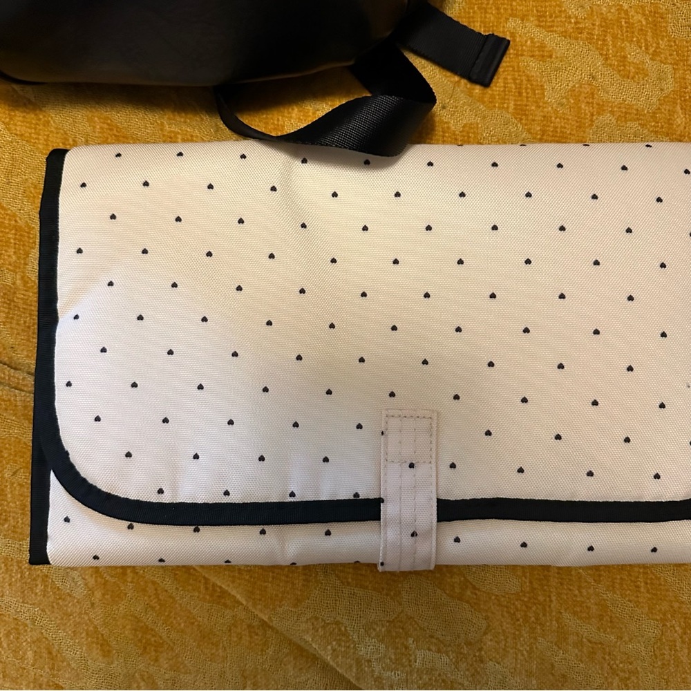 Itzy Ritzy limited edition Chelsea + Cole boss baby backpack like new! - Picture 5 of 5